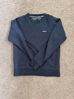 Patagonia Women’s P-6 Label Organic Cotton Crewneck Sweatshirt, Small, Navy